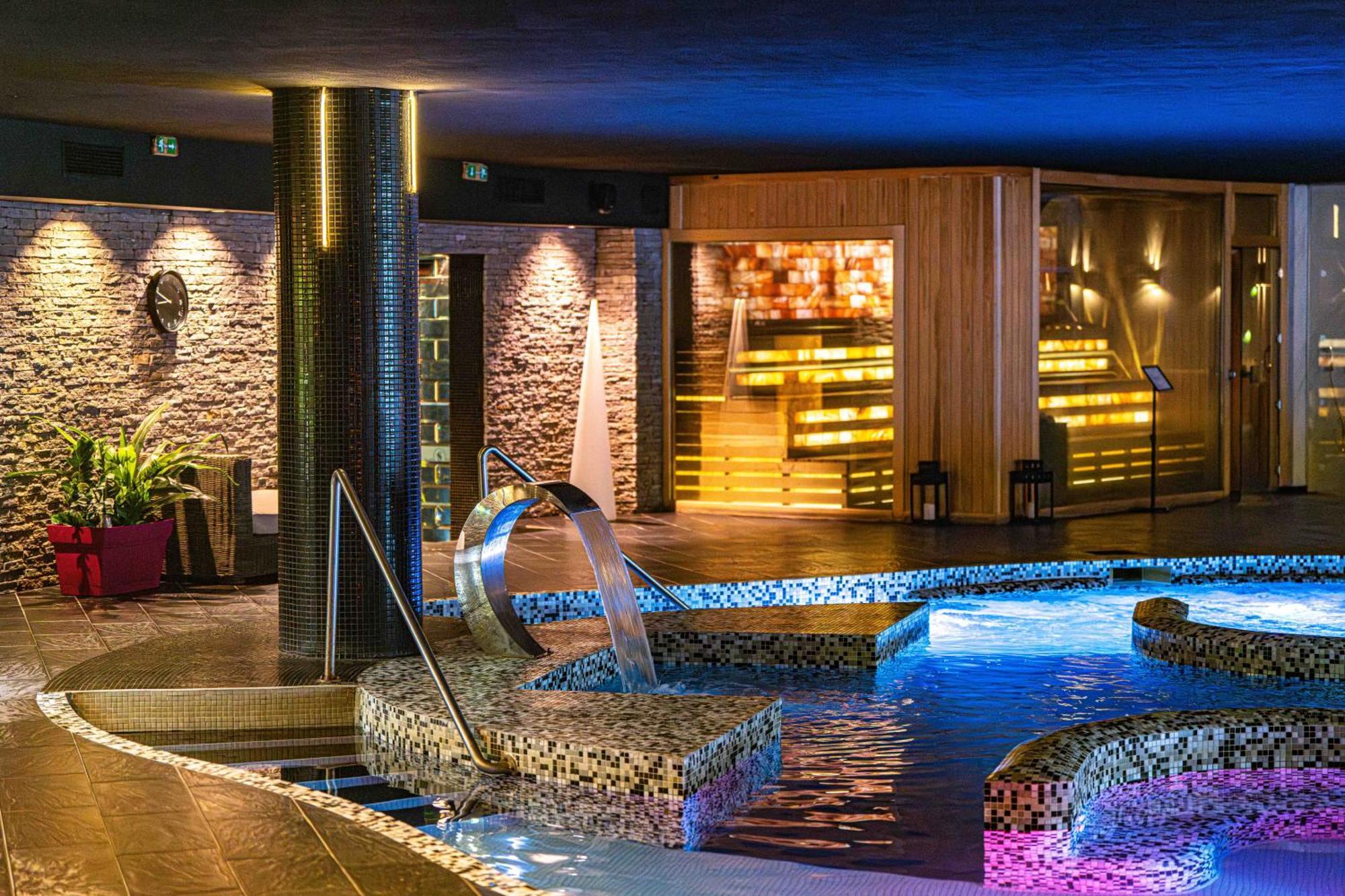 Grand Hotel Sveti Vlas- All Seasons Fitness & Spa Hotel 外观 照片
